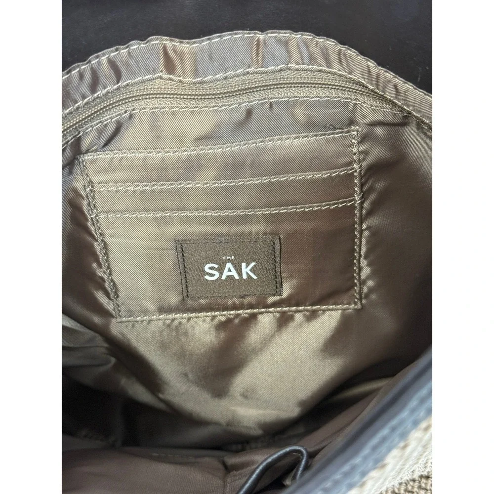 The Sak Brown Woven Shoulder Bag /Purse Dark Brown Faux Leather‎ Trim